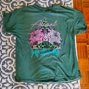 Urban Outfitters Def Leppard Oversized T-Shirt Size S/M